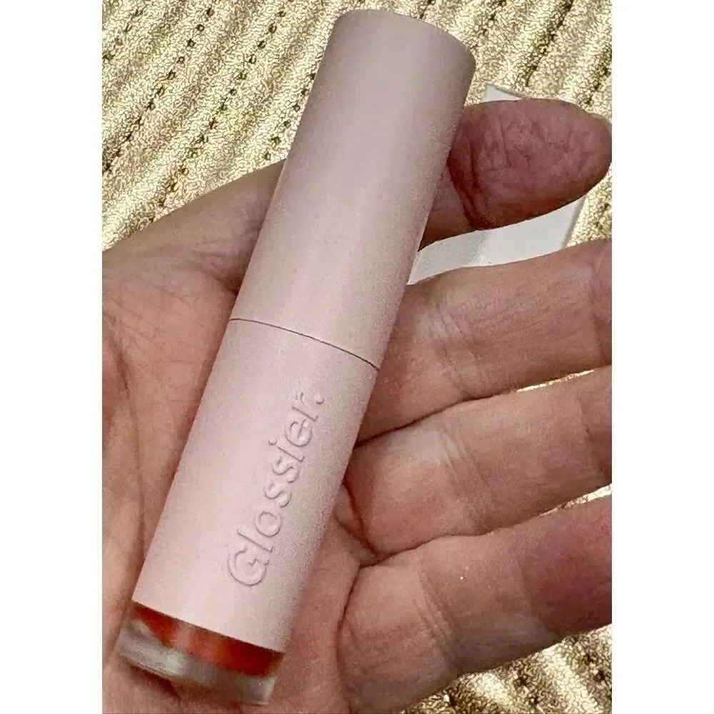 GLOSSIER  - NWTIB 